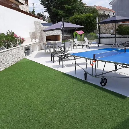 Vila Holidayhousevista Linardici