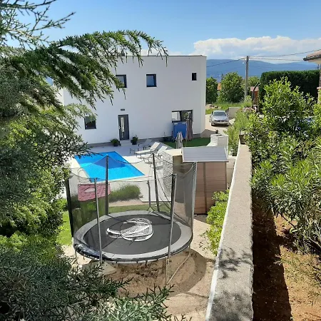 Vila Holidayhousevista Linardici